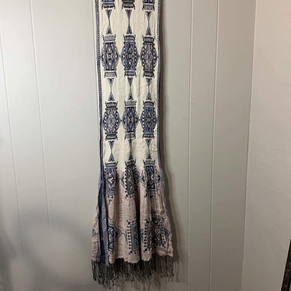Tolani reversible tapestry scarf